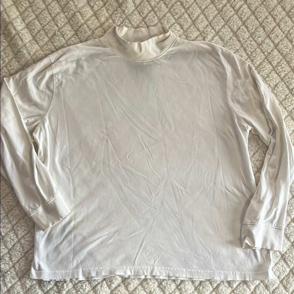 L.L. Bean White 100  % Cotton Turtleneck long sleeves
